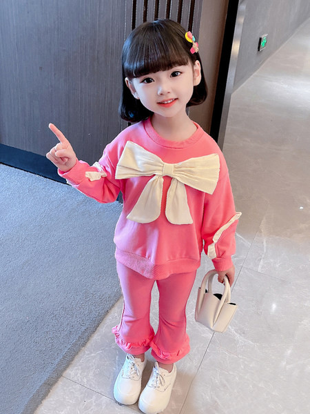 Dviejų dalių sportinis komplektas mergaitėms su kaspinu ir garbanomis