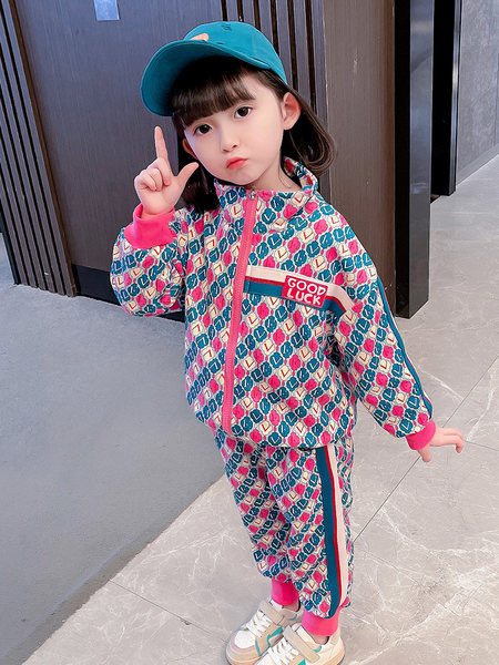 Vaikiškas rinkinys su užtrauktuku ir kišene