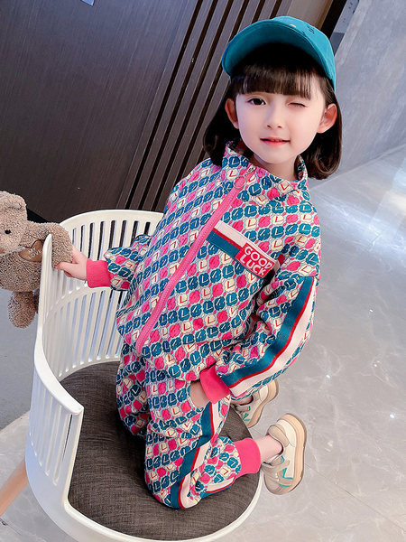 Vaikiškas rinkinys su užtrauktuku ir kišene