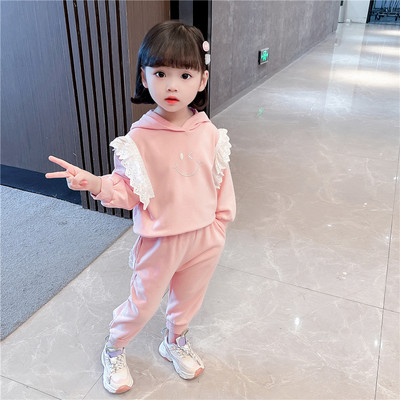 Set sport din două piese cu mâneci din dantelă cu glugă pentru fete