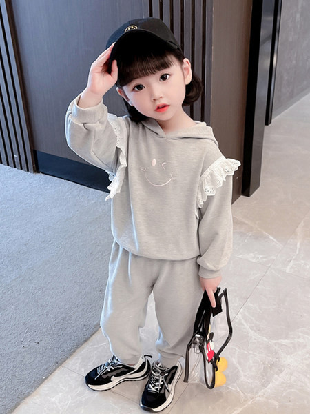 Set sport din două piese cu mâneci din dantelă cu glugă pentru fete