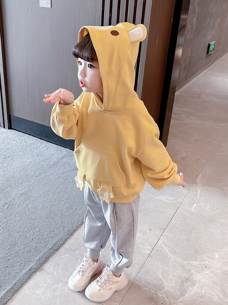 Vaikiškas rinkinys su gobtuvu ir kišene