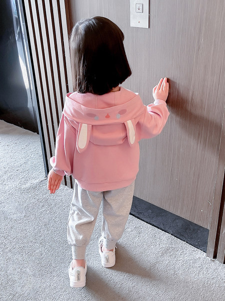 Vaikiškas rinkinys su gobtuvu ir kišene