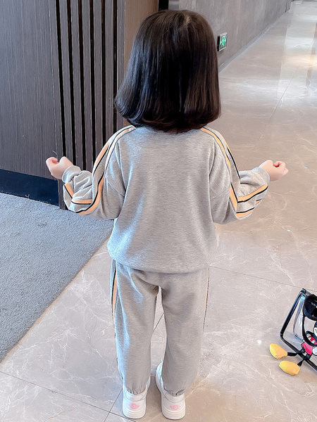 Set copii din doua piese cu fermoar si inscriptie pentru fete