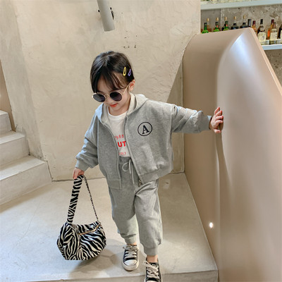 Set sport model nou pentru fete cu inscriptie