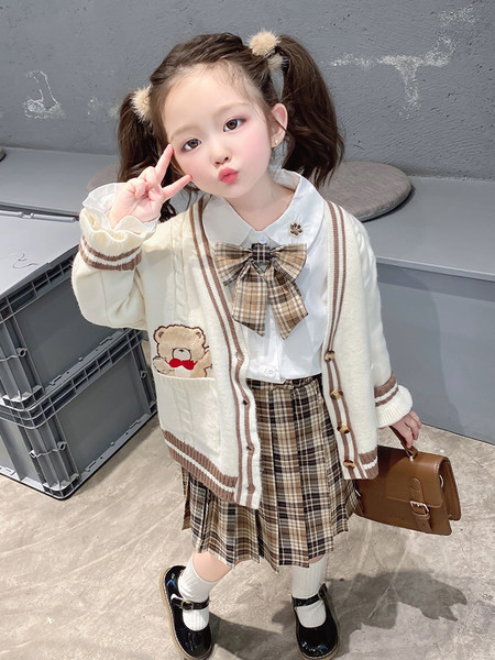 Naujo modelio dviejų spalvų vaikiškas rinkinukas