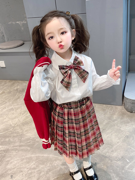 Naujo modelio dviejų spalvų vaikiškas rinkinukas