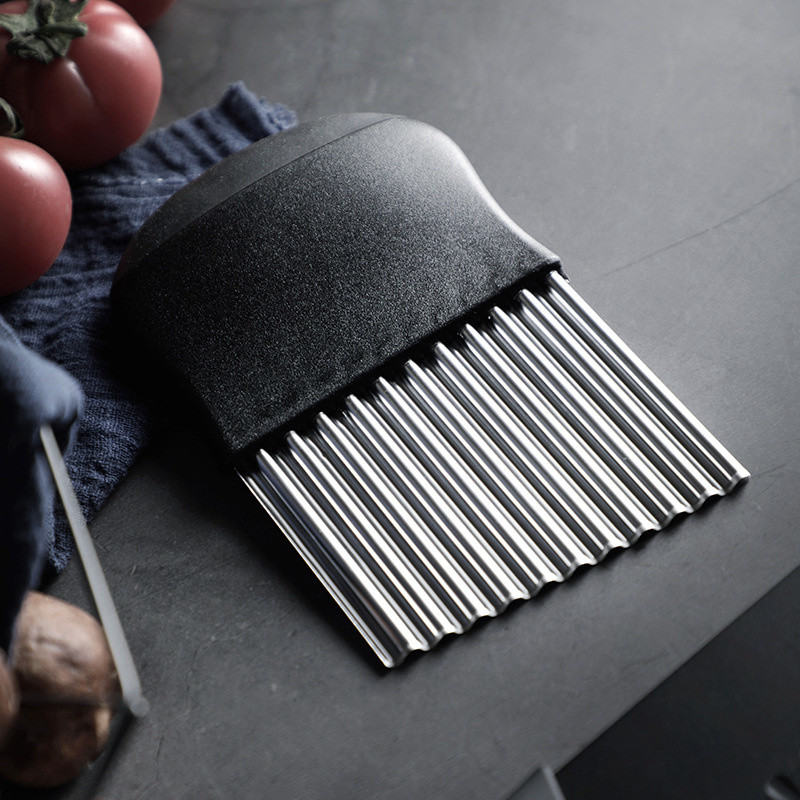 Hasábburgonya vágó burgonyaszeletelő rozsdamentes acél fogazott penge könnyen szeletelhető vágott zöldség gyümölcs szerszám hullám aprító kés 1db