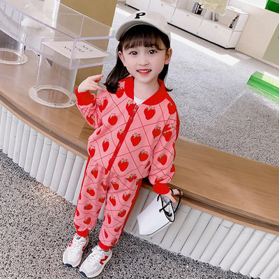 Vaikiškas dviejų dalių megztinis ir kelnės su braškėmis