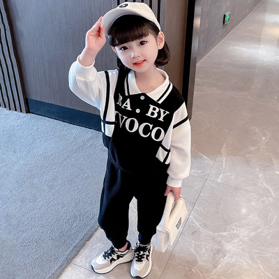 Set sport de pantaloni și bluză cu inscripție pentru fete