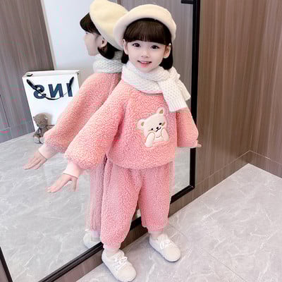 Zimski dvodijelni komplet hlača i bluze s aplikacijama za djevojčice