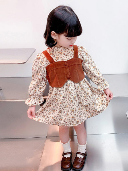 Παιδικό σετ με φλοράλ μοτίβα