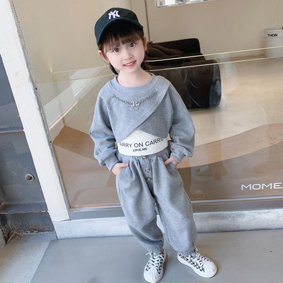 Šviesių ir tamsių spalvų sportinis komplektas mergaitėms