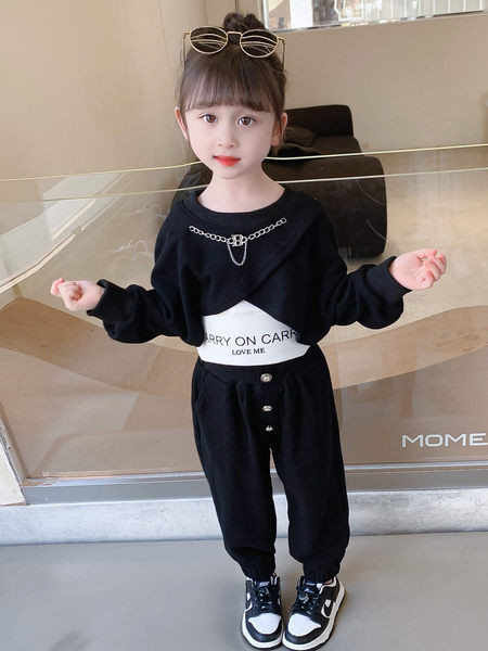 Šviesių ir tamsių spalvų sportinis komplektas mergaitėms