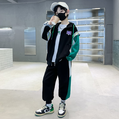 Dječji set s kapuljačom i vezicama