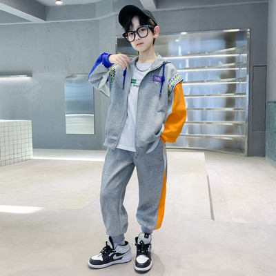 Dječji set s kapuljačom i vezicama