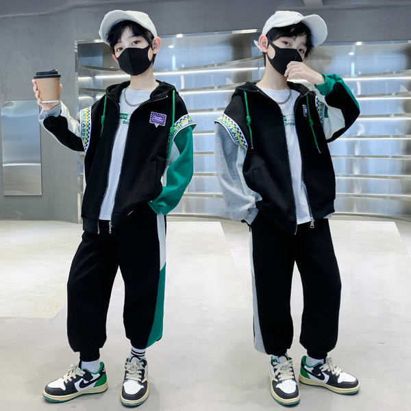 Dječji set s kapuljačom i vezicama