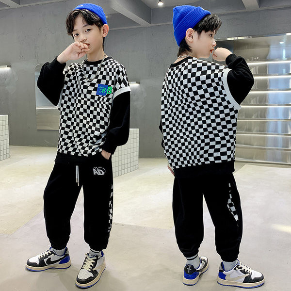 Set casual de pantaloni și bluză cu cravată pentru băieți