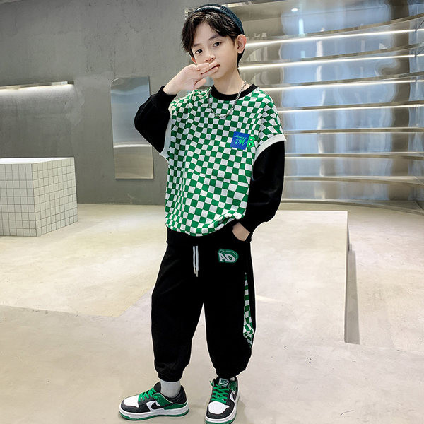 Set casual de pantaloni și bluză cu cravată pentru băieți