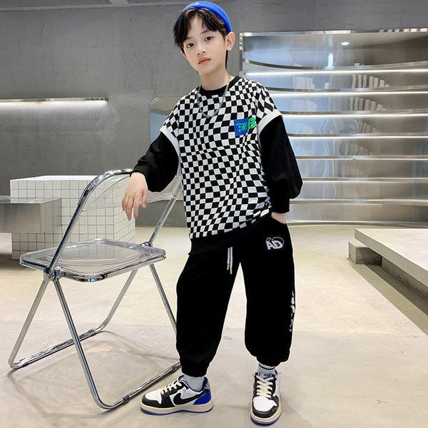 Set casual de pantaloni și bluză cu cravată pentru băieți