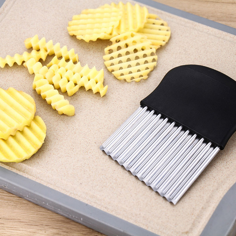 Nerūdijančio plieno bulvių drožlių pjaustyklė tešlai daržovių vaisiams raukšlėtis banguotai pjaustyklei peiliu bulvių pjaustyklei prancūziškų gruzdintuvių gaminimo programėlė