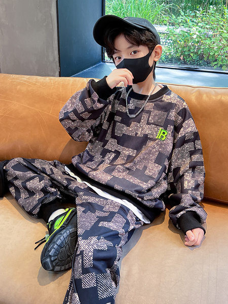 Set pantaloni și bluze cu imprimeu casual pentru băieți