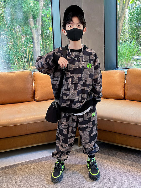 Set pantaloni și bluze cu imprimeu casual pentru băieți