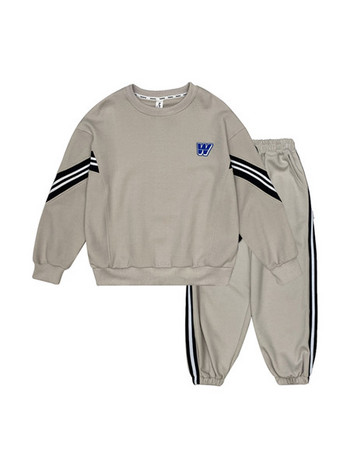 Спортен комплект от панталон с кант и блуза с щампа за момчета