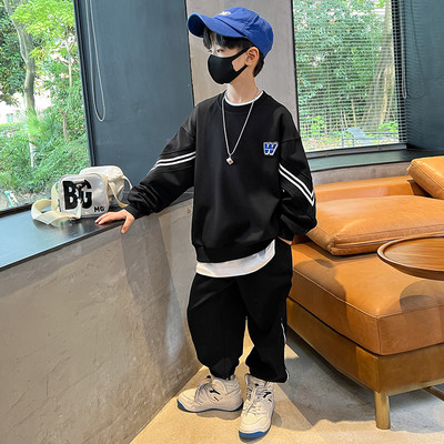 Sportski komplet hlača i bluze s printom za dječake