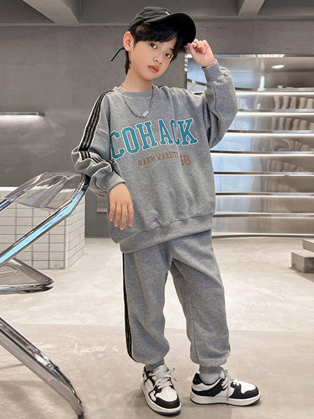 Dviejų dalių spausdintas sportinis rinkinys berniukams