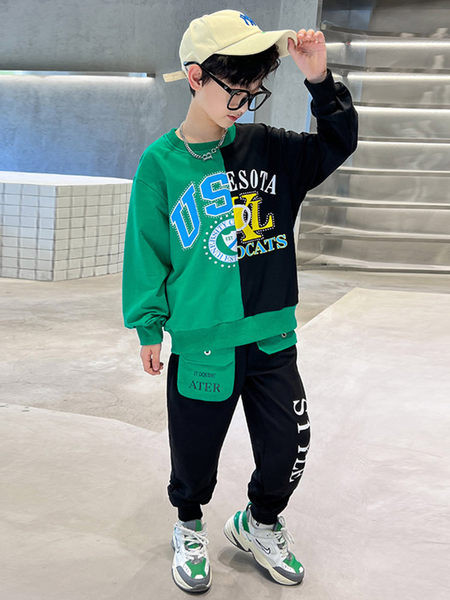 Dječji sportski set za dječake s džepom