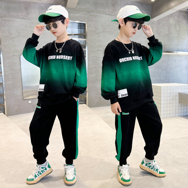 Vaivorykštės spalvos kišeninių kelnių ir palaidinių sportinis rinkinys berniukams