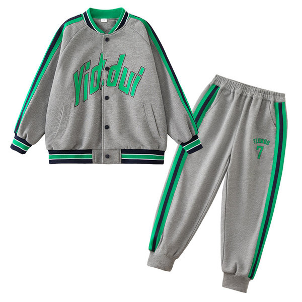 Dviejų dalių sportinis rinkinys tamsios ir šviesios spalvos