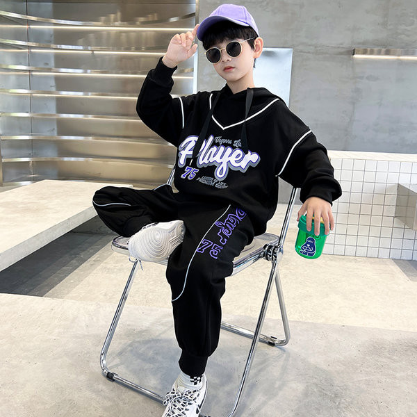 Naujo modelio dviejų dalių sportinis komplektas berniukams