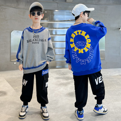 Set sport pentru copii de pantaloni si bluza cu imprimeu pentru baieti