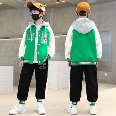 Set sport pentru baieti model drept