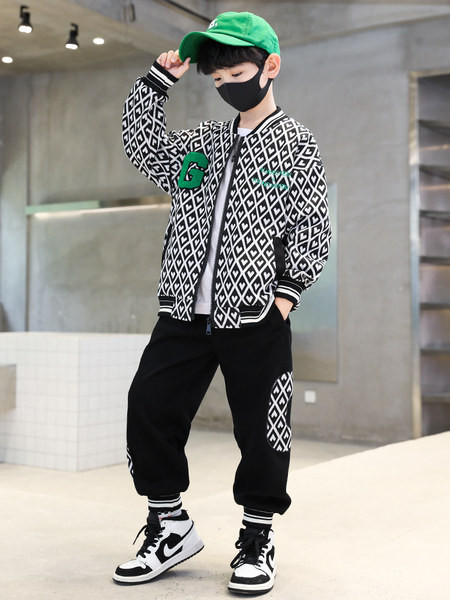 Berniuko margintų kelnių ir švarko komplektas su užtrauktuku