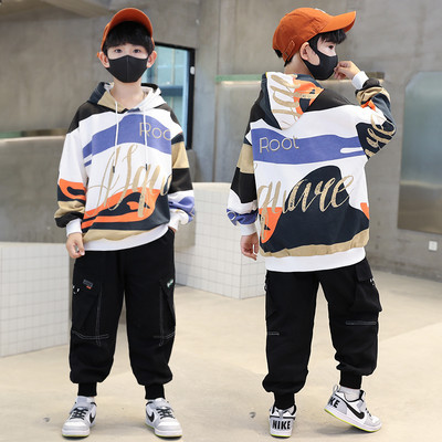 Dječji sportski set s vezicama i kapuljačom