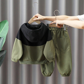 Ежедневен комплект от панталон с джоб и блуза с качулка за момчета