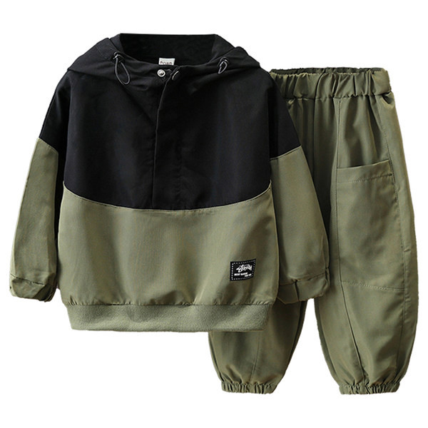 Laisvalaikio berniuko kelnės su kišenėmis ir gobtuvu