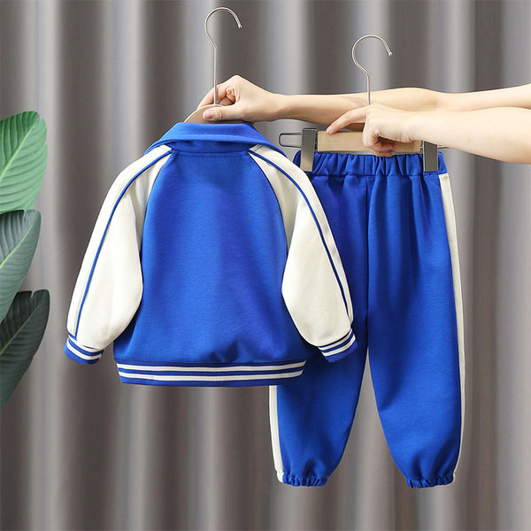 Trening din două piese și pantaloni pentru băieți