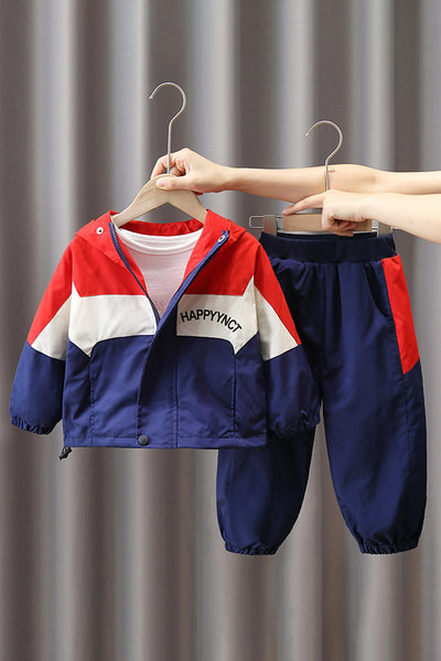 Sportiškas švarko ir kelnių komplektas su užtrauktuku berniukams