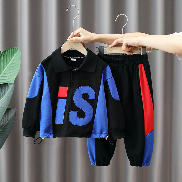 Dječji kompleti s klasičnom kragnom i gumbom