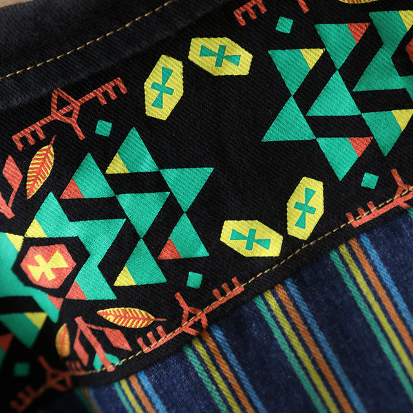 Set pantaloni cu buzunar în dungi și bluză cu nasturi pentru băieți