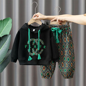 Berniukų laisvalaikio rašto surišamos kelnės ir palaidinės komplektas