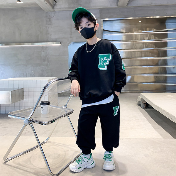 Set casual baieti cu imprimeu si buzunar