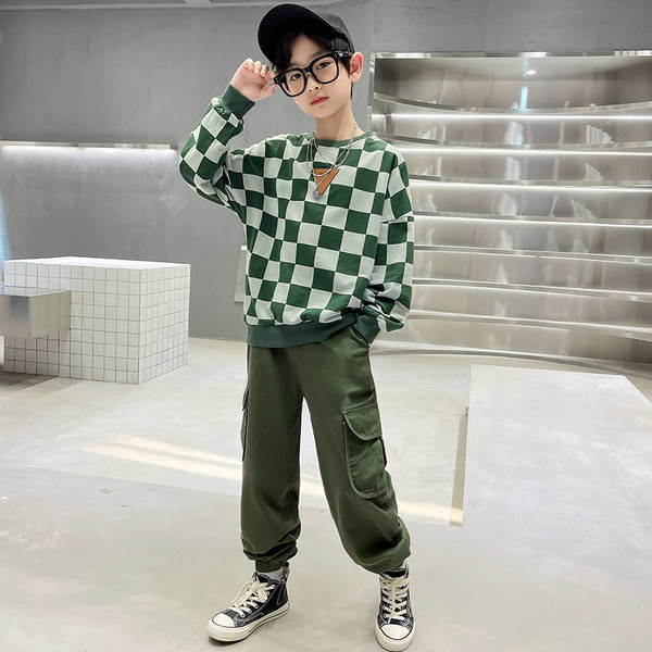 Set pantaloni copii cu buzunar si bluza pentru baieti