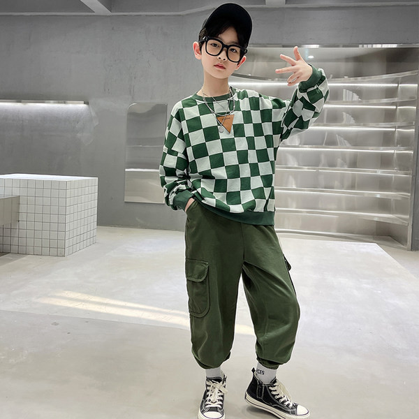 Set pantaloni copii cu buzunar si bluza pentru baieti