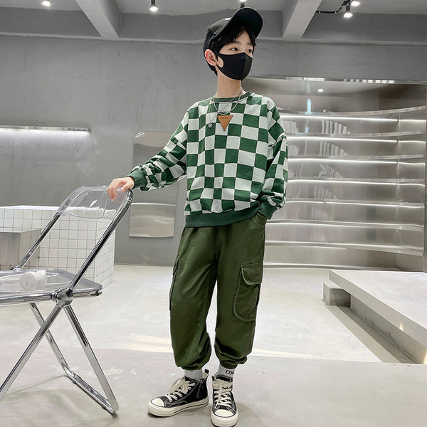 Set pantaloni copii cu buzunar si bluza pentru baieti