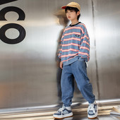 Dryžuotų džinsų ir palaidinių komplektas berniukams